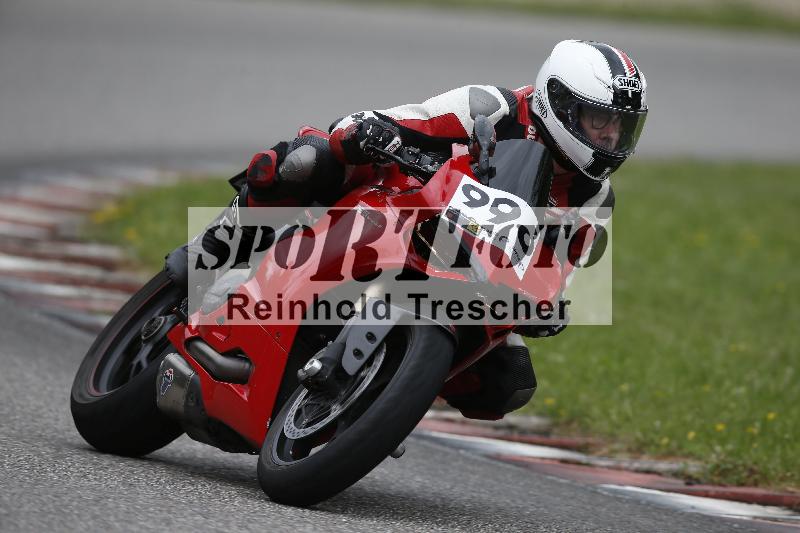 /Archiv-2024/59 18.08.2024 Speer Racing ADR/Gruppe gelb und rot/996